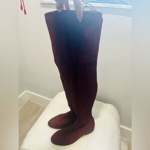 Burgundy high boots, size 6 but run 7, worn once, good condition.